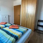 Haus Inselherz, Whg. Robbe 아파트 *